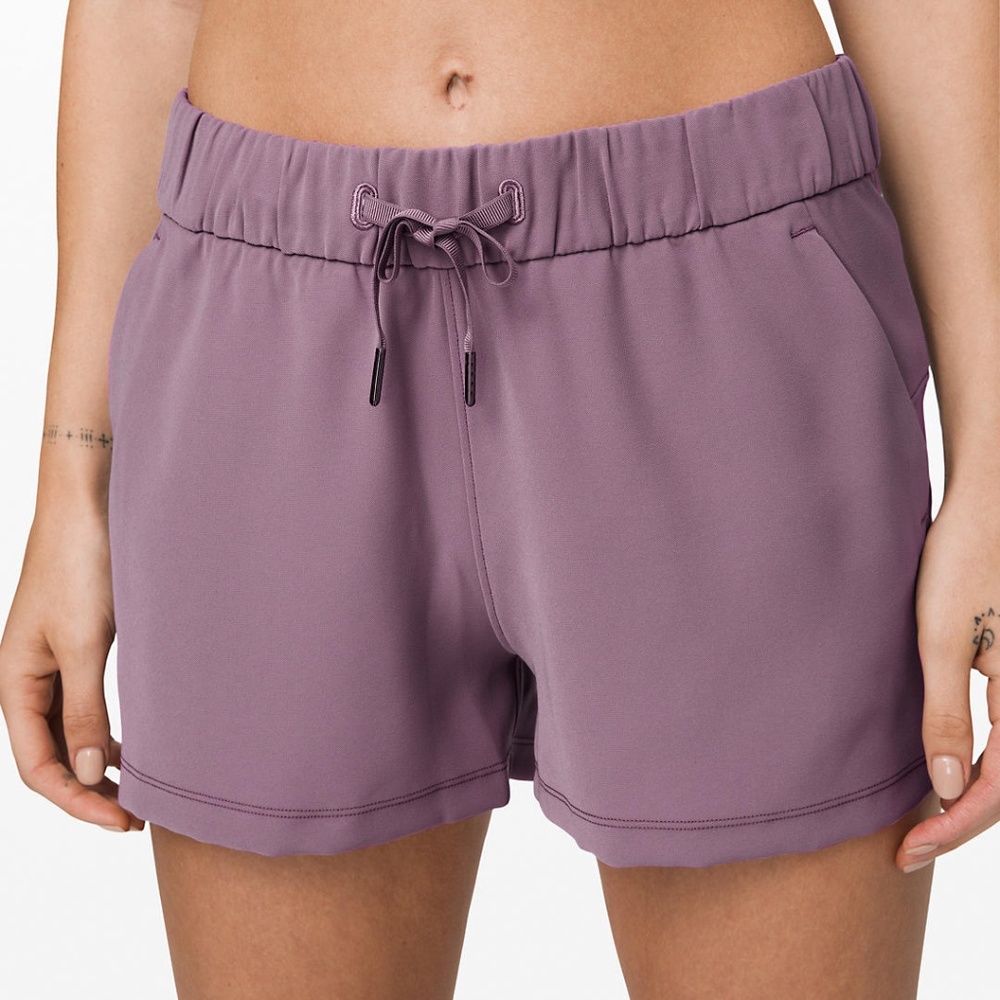 Lululemon | On the Fly Shorts | Size 4 | Purple